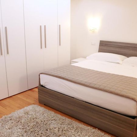 Locazione Turistica Aquila 3 Apartment เวโรนา ภายนอก รูปภาพ