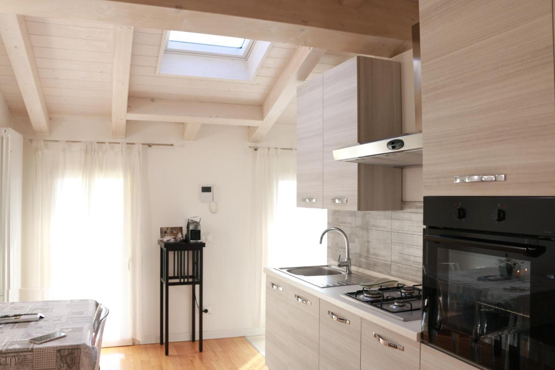 Locazione Turistica Aquila 3 Apartment เวโรนา ภายนอก รูปภาพ