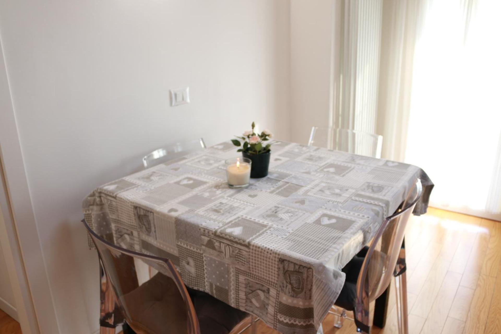 Locazione Turistica Aquila 3 Apartment เวโรนา ภายนอก รูปภาพ